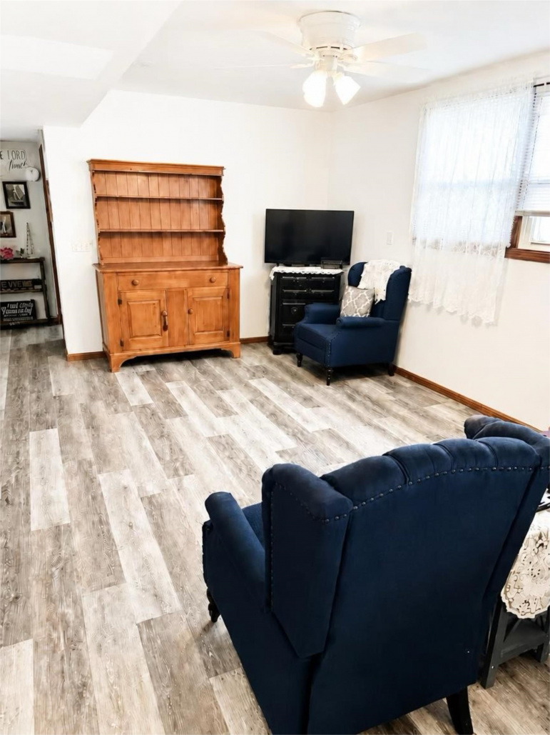 105 Sunset Drive Loomis, Nebraska 68958, ,Commercial/industrial,For Sale,105 Sunset Drive,20261260
