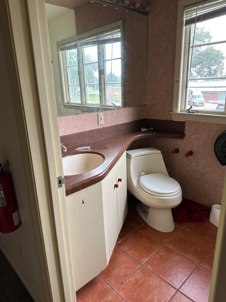905 N Elm Avenue Hastings, Nebraska 68901, 4 Bedrooms Bedrooms, ,3 BathroomsBathrooms,Residential,For Sale,905 N Elm Avenue,20261268