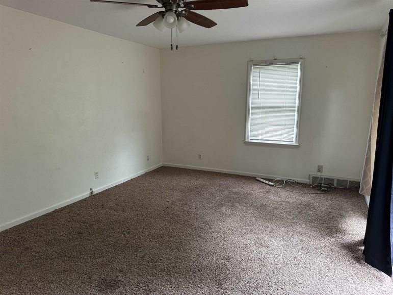 905 N Elm Avenue Hastings, Nebraska 68901, 4 Bedrooms Bedrooms, ,3 BathroomsBathrooms,Residential,For Sale,905 N Elm Avenue,20261268