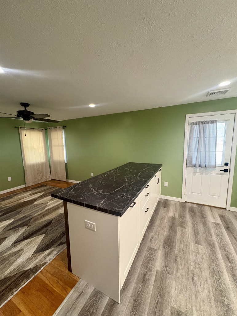 904 17th Street Gothenburg, Nebraska 69138, 2 Bedrooms Bedrooms, ,1 BathroomBathrooms,Residential,For Sale,904 17th Street,20261266