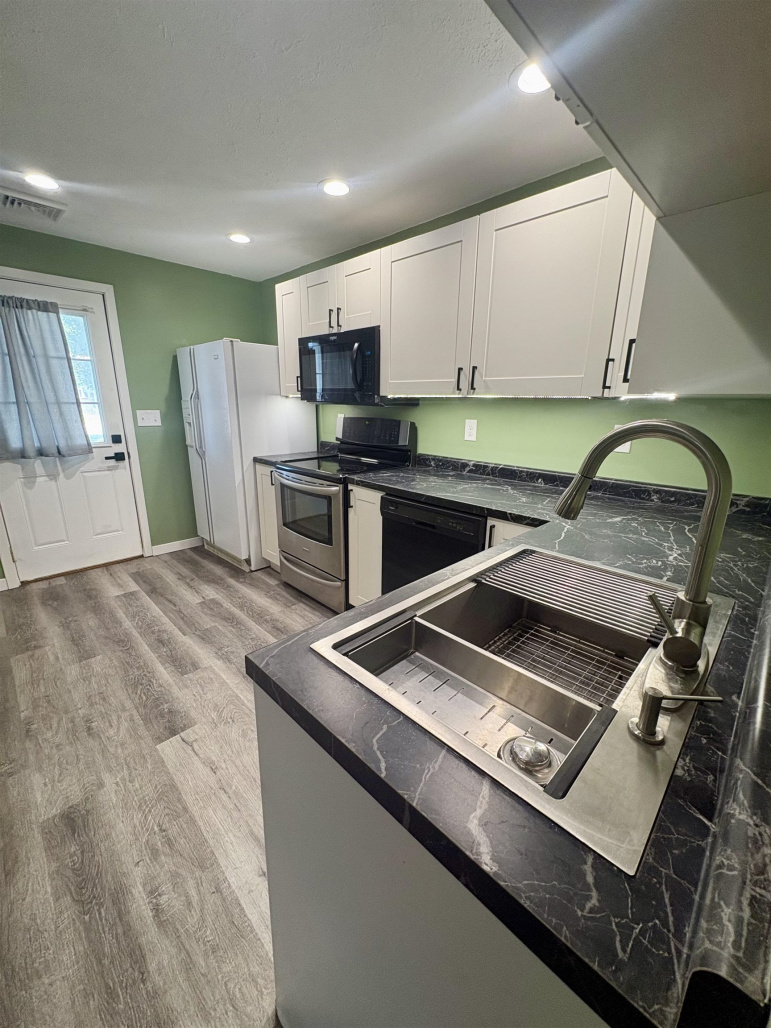 904 17th Street Gothenburg, Nebraska 69138, 2 Bedrooms Bedrooms, ,1 BathroomBathrooms,Residential,For Sale,904 17th Street,20261266