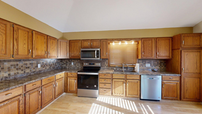 16 Burkholder Drive Cozad, Nebraska 69130, 3 Bedrooms Bedrooms, ,2 BathroomsBathrooms,Residential,For Sale,16 Burkholder Drive,20261265