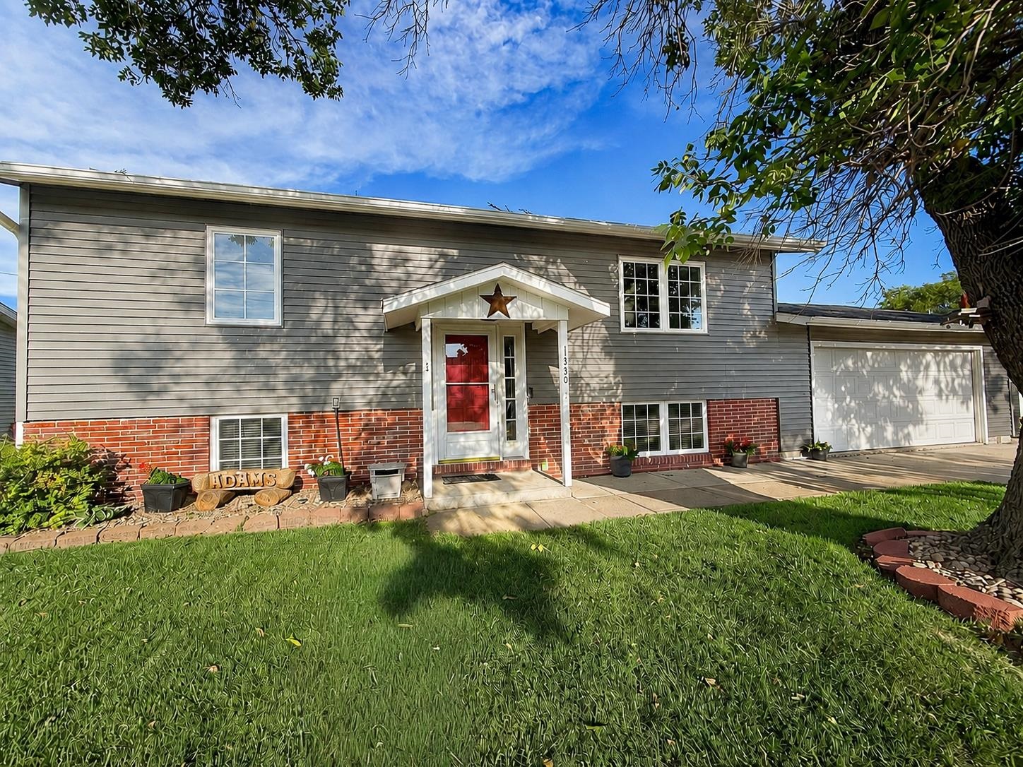 1306 Hampton Street Lexington, Nebraska 68850, 3 Bedrooms Bedrooms, ,2 BathroomsBathrooms,Residential,For Sale,1306 Hampton Street,20261264