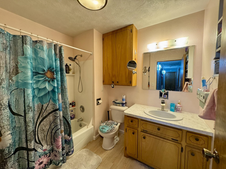 209 W 12th Street Cozad, Nebraska 69130, 3 Bedrooms Bedrooms, ,2 BathroomsBathrooms,Residential,For Sale,209 W 12th Street,20251331