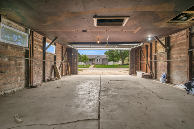 1220 5th Avenue Kearney, Nebraska 68845, 2 Bedrooms Bedrooms, ,2 BathroomsBathrooms,Residential,For Sale,1220 5th Avenue,20261282