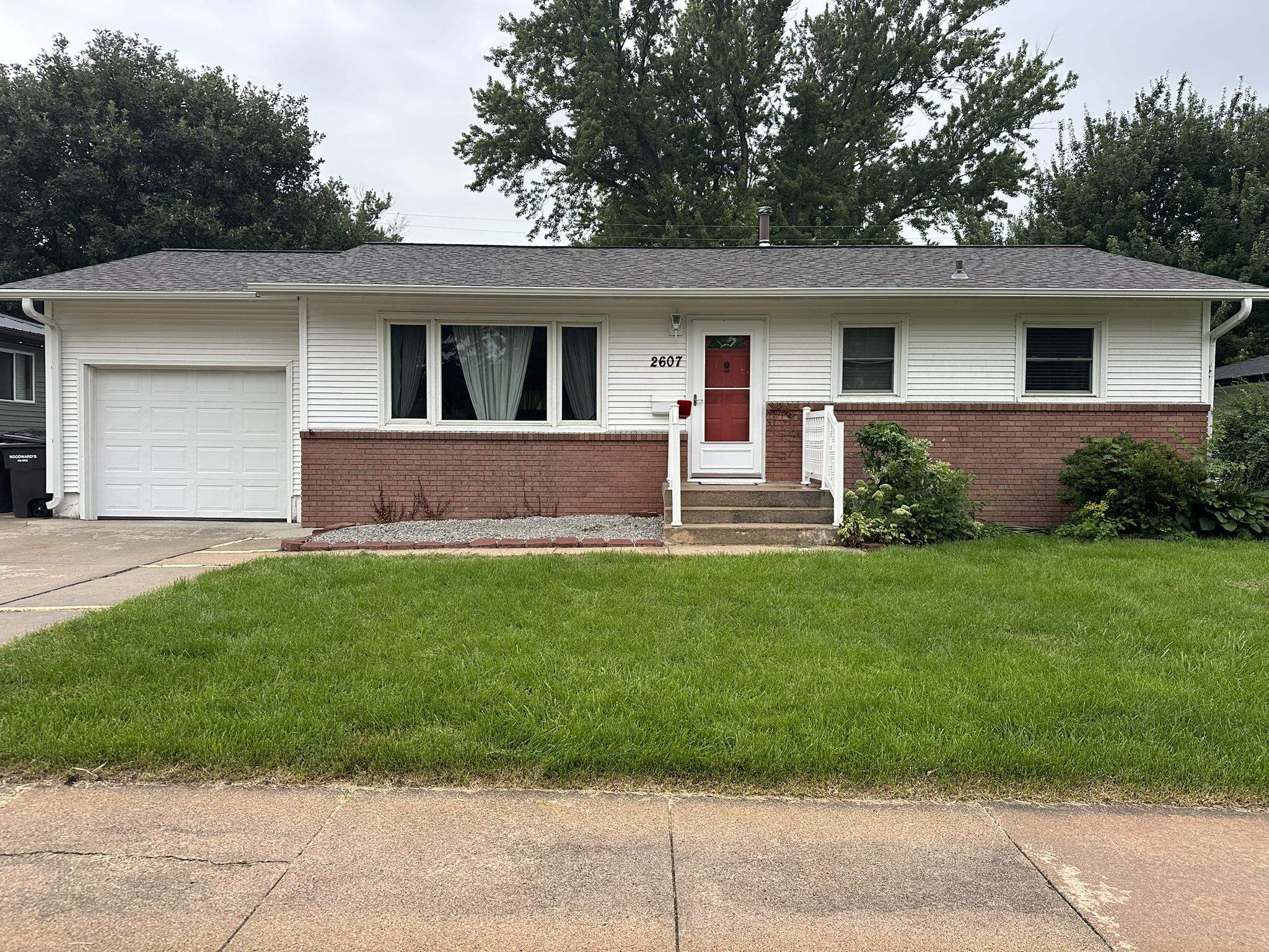 2607 W 8th Street Hastings, Nebraska 68901, 3 Bedrooms Bedrooms, ,2 BathroomsBathrooms,Residential,For Sale,2607 W 8th Street,20261281