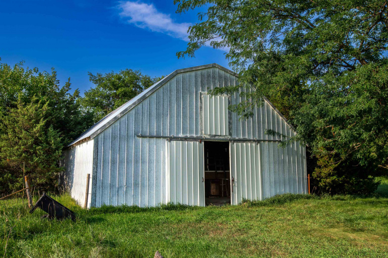 3360 S Southern Hills Drive Hastings, Nebraska 68901, 3 Bedrooms Bedrooms, ,3 BathroomsBathrooms,Residential,For Sale,3360 S Southern Hills Drive,20261280