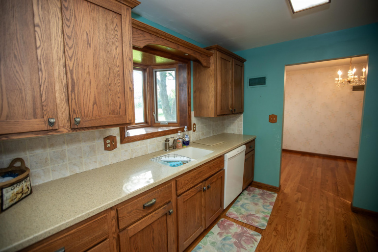 3360 S Southern Hills Drive Hastings, Nebraska 68901, 3 Bedrooms Bedrooms, ,3 BathroomsBathrooms,Residential,For Sale,3360 S Southern Hills Drive,20261280