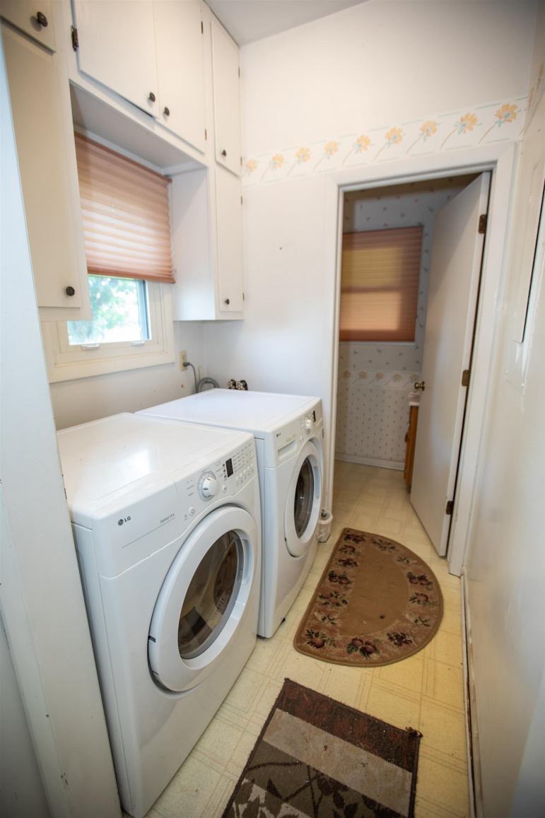 3360 S Southern Hills Drive Hastings, Nebraska 68901, 3 Bedrooms Bedrooms, ,3 BathroomsBathrooms,Residential,For Sale,3360 S Southern Hills Drive,20261280