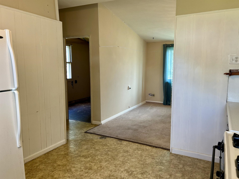 422 Queen City Avenue Hastings, Nebraska 68901, 3 Bedrooms Bedrooms, ,1 BathroomBathrooms,Residential,For Sale,422 Queen City Avenue,20261279