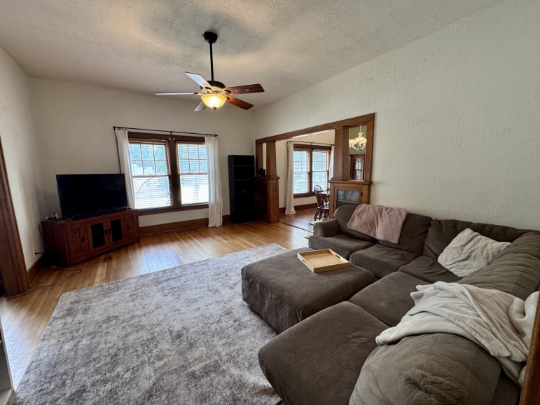 2100 8th Avenue Kearney, Nebraska 68845, 4 Bedrooms Bedrooms, ,2 BathroomsBathrooms,Residential,For Sale,2100 8th Avenue,20261082