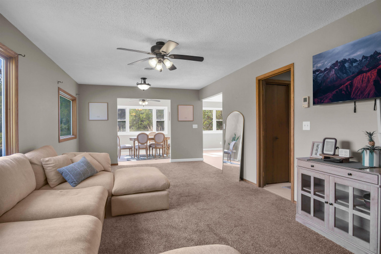 14 El Charman Lake Gibbon, Nebraska 68840, 2 Bedrooms Bedrooms, ,1 BathroomBathrooms,Residential,For Sale,14 El Charman Lake,20261288