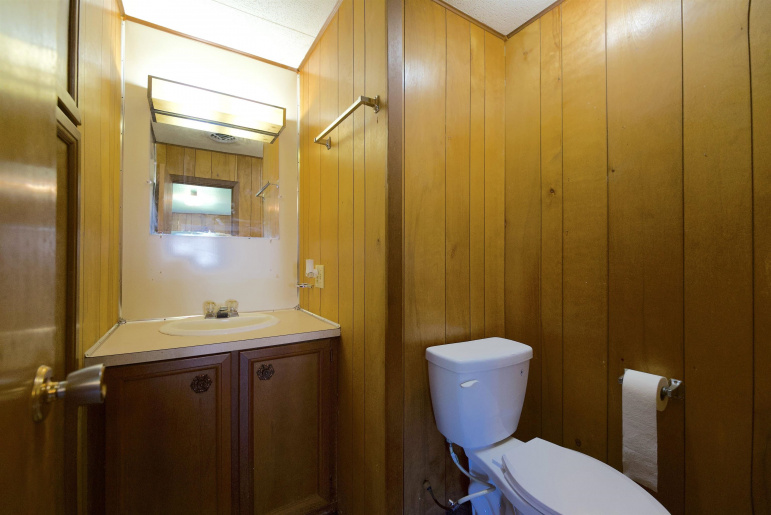 522 N Derby Avenue Giltner, Nebraska 68841, 3 Bedrooms Bedrooms, ,2 BathroomsBathrooms,Residential,For Sale,522 N Derby Avenue,20261287