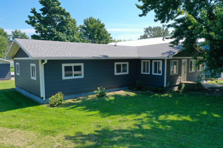 522 N Derby Avenue Giltner, Nebraska 68841, 3 Bedrooms Bedrooms, ,2 BathroomsBathrooms,Residential,For Sale,522 N Derby Avenue,20261287