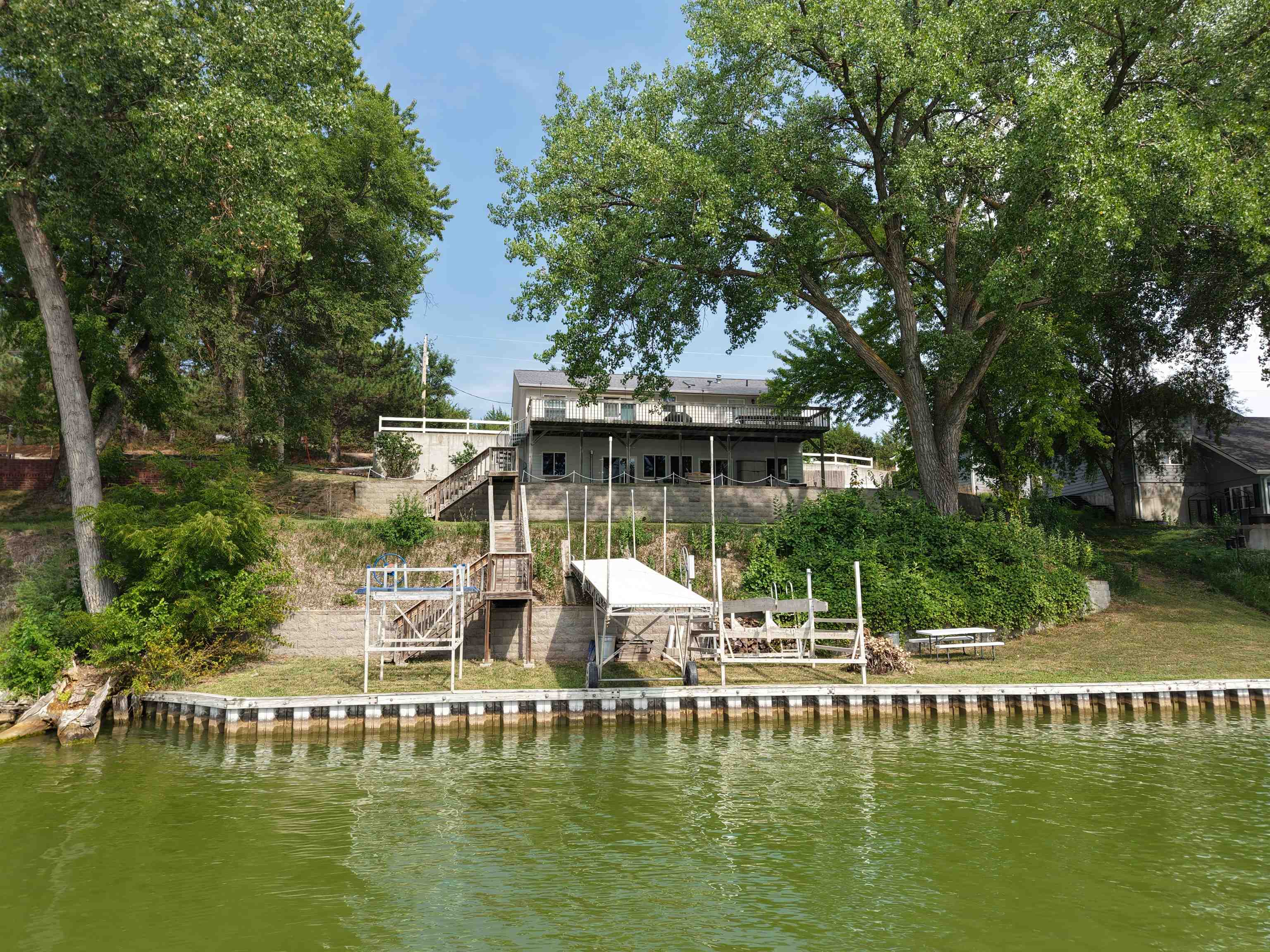 40 S Lakeview Road Brady, Nebraska 69123, 3 Bedrooms Bedrooms, ,2 BathroomsBathrooms,Residential,For Sale,40 S Lakeview Road,20261295