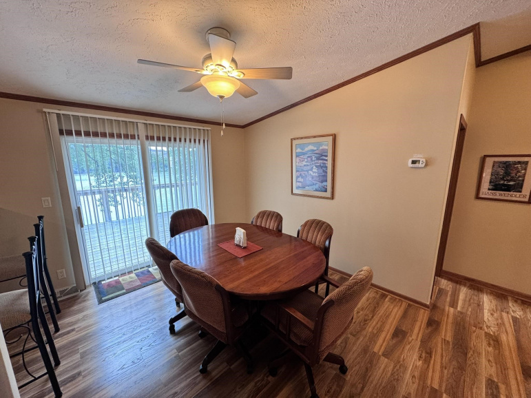 40 S Lakeview Road Brady, Nebraska 69123, 3 Bedrooms Bedrooms, ,2 BathroomsBathrooms,Residential,For Sale,40 S Lakeview Road,20261295
