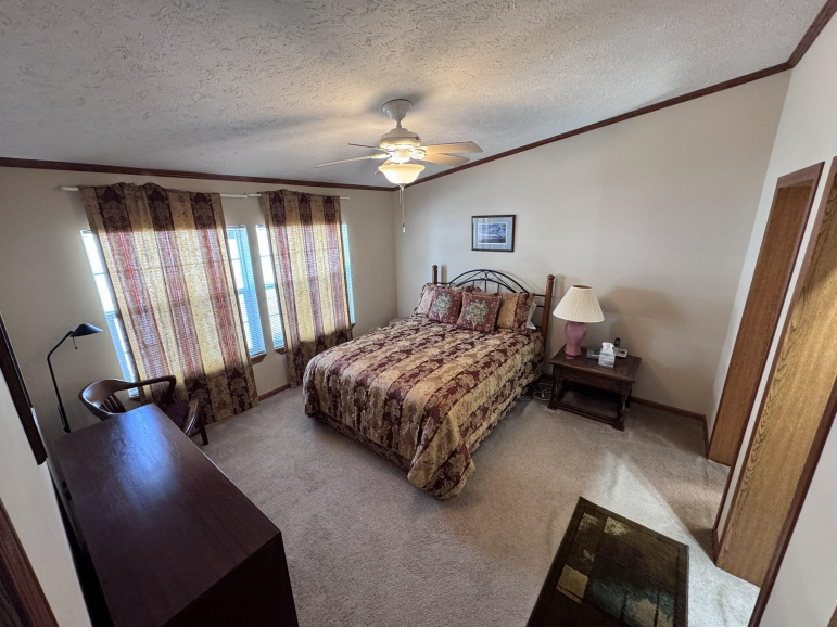 40 S Lakeview Road Brady, Nebraska 69123, 3 Bedrooms Bedrooms, ,2 BathroomsBathrooms,Residential,For Sale,40 S Lakeview Road,20261295