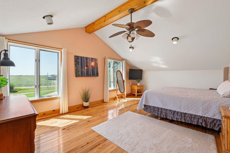 3045 S Marian Road Hastings, Nebraska 68901, 3 Bedrooms Bedrooms, ,4 BathroomsBathrooms,Residential,For Sale,3045 S Marian Road,20261303