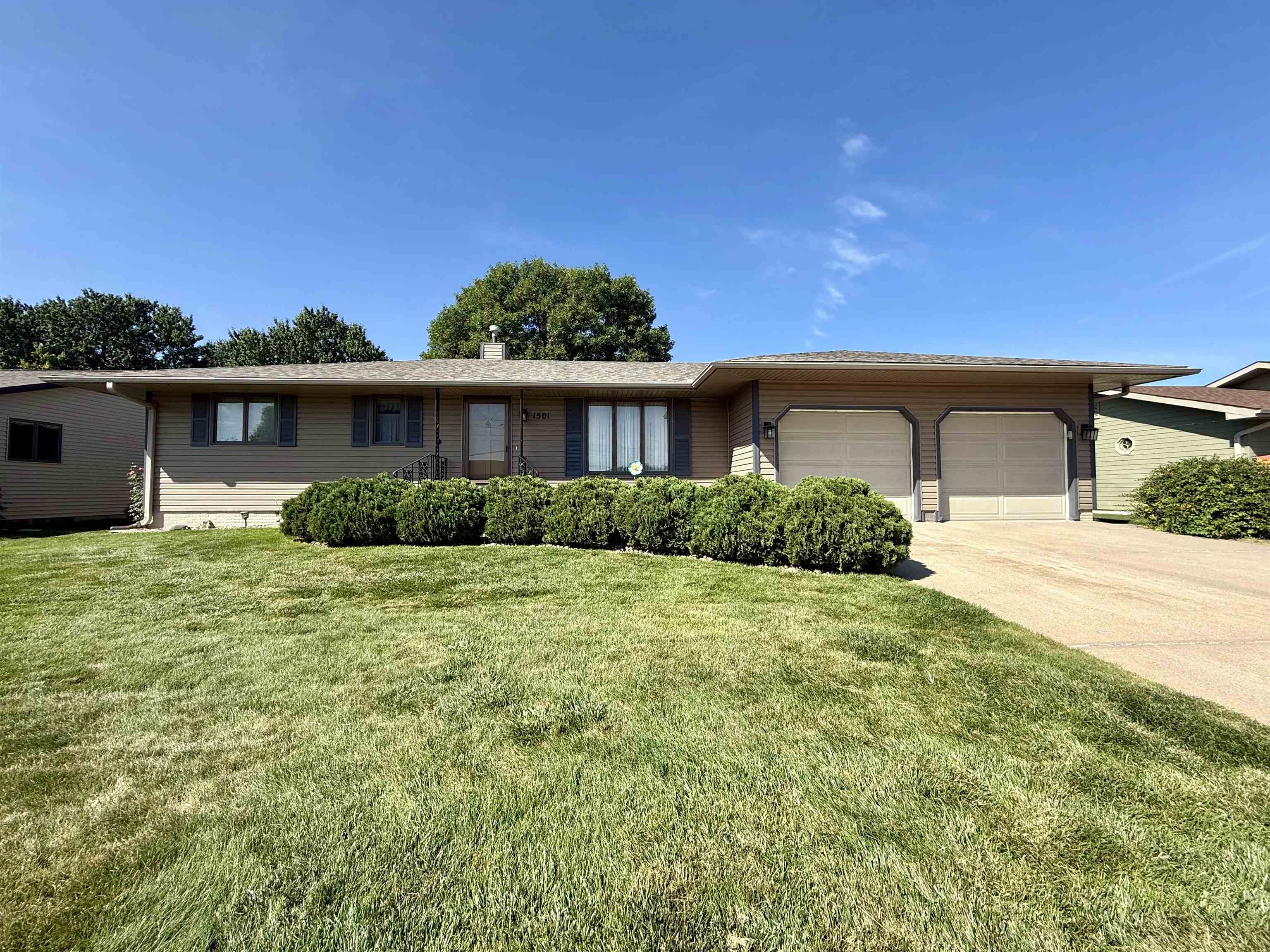 1501 Apache Avenue Hastings, Nebraska 68901, 3 Bedrooms Bedrooms, ,3 BathroomsBathrooms,Residential,For Sale,1501 Apache Avenue,20261309