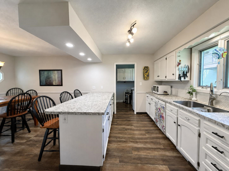 200 Cherokee Road Lexington, Nebraska 68850, 3 Bedrooms Bedrooms, ,2 BathroomsBathrooms,Residential,For Sale,200 Cherokee Road,20261306