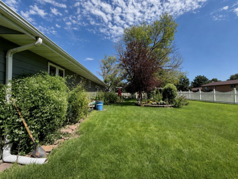 200 Cherokee Road Lexington, Nebraska 68850, 3 Bedrooms Bedrooms, ,2 BathroomsBathrooms,Residential,For Sale,200 Cherokee Road,20261306