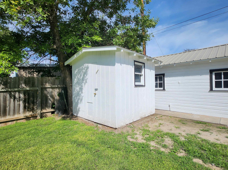 822 17th Street Gothenburg, Nebraska 69138-0000, 2 Bedrooms Bedrooms, ,1 BathroomBathrooms,Residential,For Sale,822 17th Street,20261315