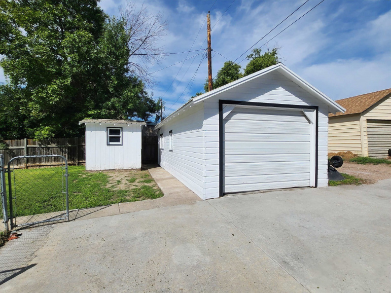 822 17th Street Gothenburg, Nebraska 69138-0000, 2 Bedrooms Bedrooms, ,1 BathroomBathrooms,Residential,For Sale,822 17th Street,20261315