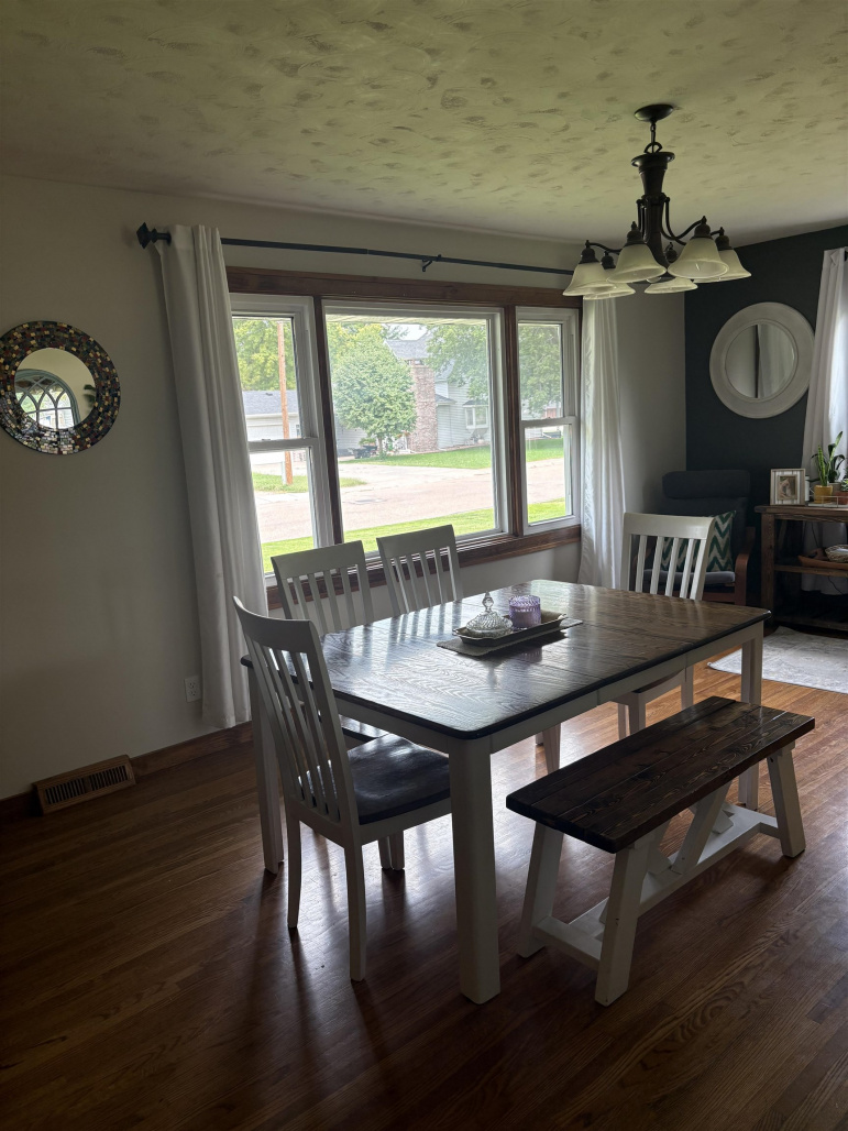 302 Randolph Street Elwood, Nebraska 68937, 4 Bedrooms Bedrooms, ,2 BathroomsBathrooms,Residential,For Sale,302 Randolph Street,20261314