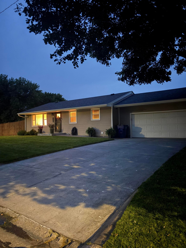 302 Randolph Street Elwood, Nebraska 68937, 4 Bedrooms Bedrooms, ,2 BathroomsBathrooms,Residential,For Sale,302 Randolph Street,20261314