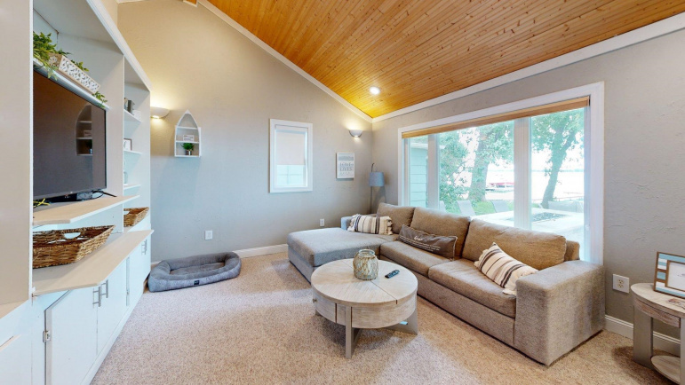 35 North Shore Drive 8 Johnson Lake, Nebraska 68937, 4 Bedrooms Bedrooms, ,3 BathroomsBathrooms,Residential,For Sale,35 North Shore Drive 8,20261322