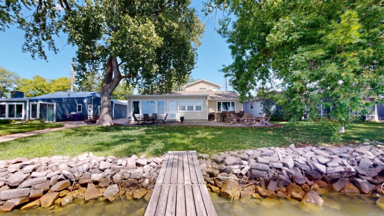 35 North Shore Drive 8 Johnson Lake, Nebraska 68937, 4 Bedrooms Bedrooms, ,3 BathroomsBathrooms,Residential,For Sale,35 North Shore Drive 8,20261322