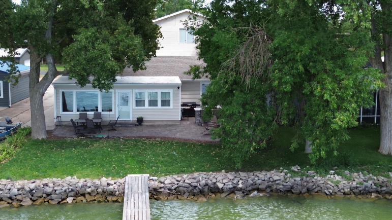 35 North Shore Drive 8 Johnson Lake, Nebraska 68937, 4 Bedrooms Bedrooms, ,3 BathroomsBathrooms,Residential,For Sale,35 North Shore Drive 8,20261322