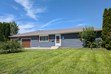 707 7th Street Lexington, Nebraska 68850, 2 Bedrooms Bedrooms, ,2 BathroomsBathrooms,Residential,For Sale,707 7th Street,20261326