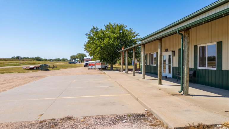 75256 434 Road Lexington, Nebraska 68850, ,Commercial/industrial,For Sale,75256 434 Road,20261332