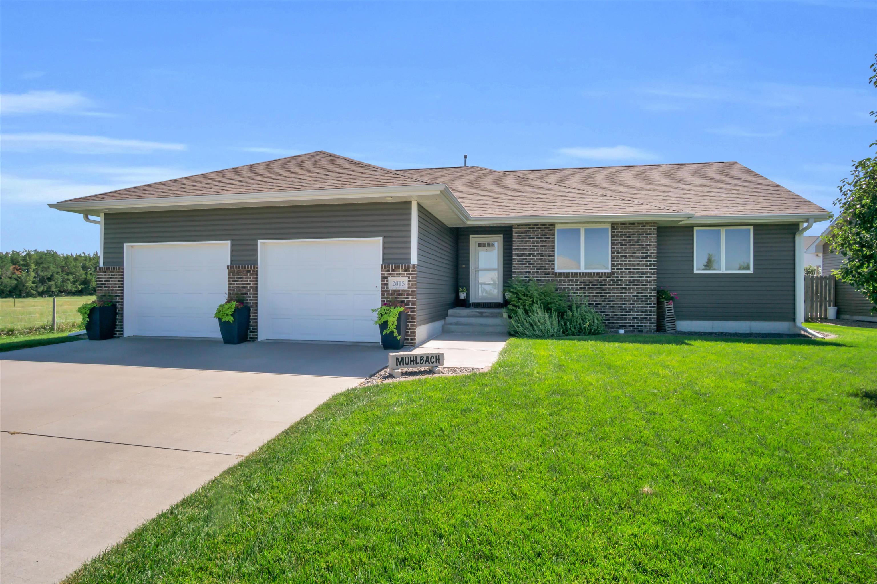 2005 E 58th Street Kearney, Nebraska 68847, 5 Bedrooms Bedrooms, ,2 BathroomsBathrooms,Residential,For Sale,2005 E 58th Street,20261330