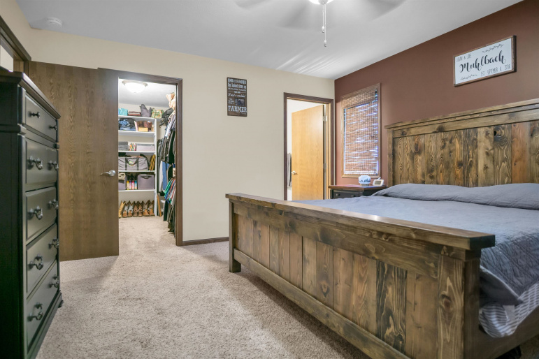 2005 E 58th Street Kearney, Nebraska 68847, 5 Bedroom Bedrooms, ,2 BathroomBathrooms,Residential,For Sale,2005 E 58th Street,20261330