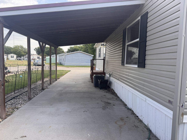 21 Sara Drive Hastings, Nebraska 68901, 3 Bedroom Bedrooms, ,2 BathroomBathrooms,Residential,For Sale,21 Sara Drive,20261341