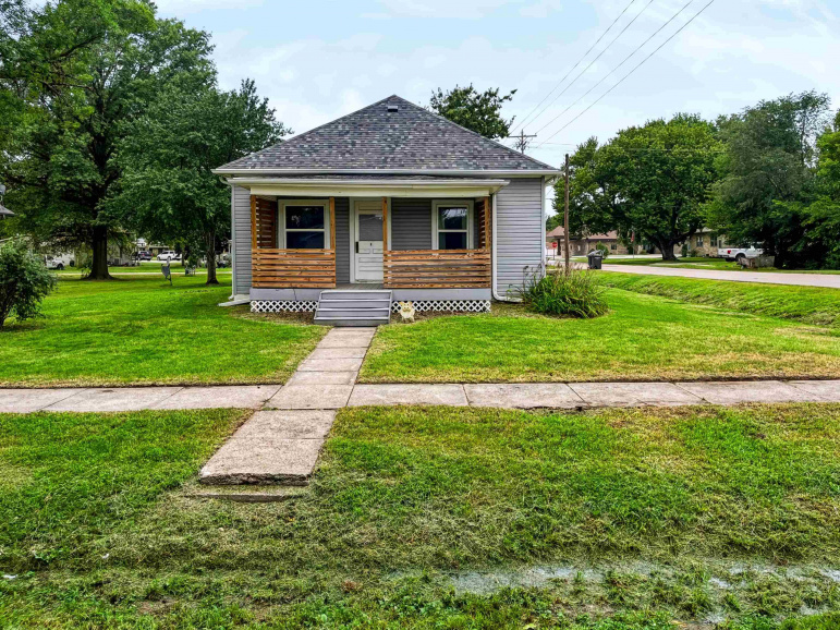 309 N Perkins Ave Kenesaw, Nebraska 68956, 2 Bedroom Bedrooms, ,1 BathroomBathrooms,Residential,For Sale,309 N Perkins Ave,20261347