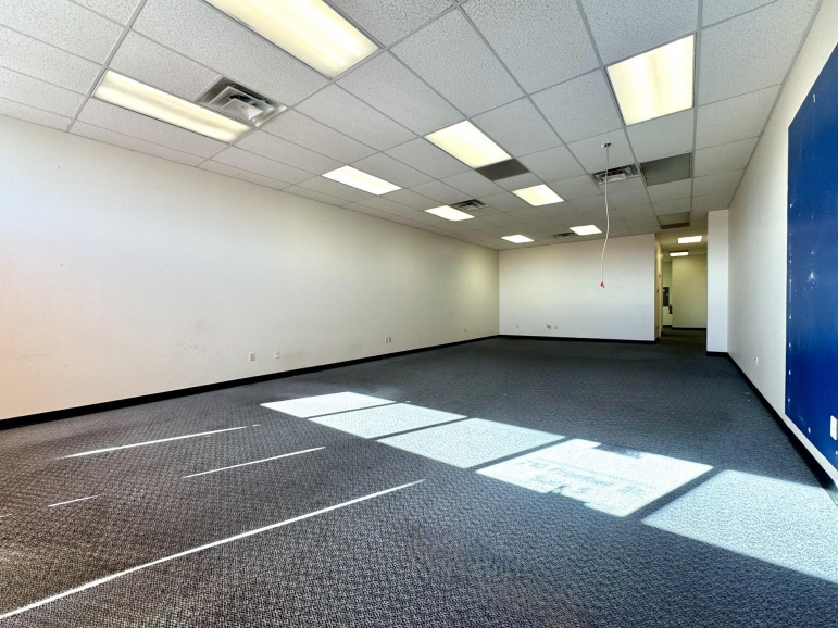 210 Frontier Street Lexington, Nebraska 68850-5678, ,Commercial/industrial,For Rent,210 Frontier Street,20261349