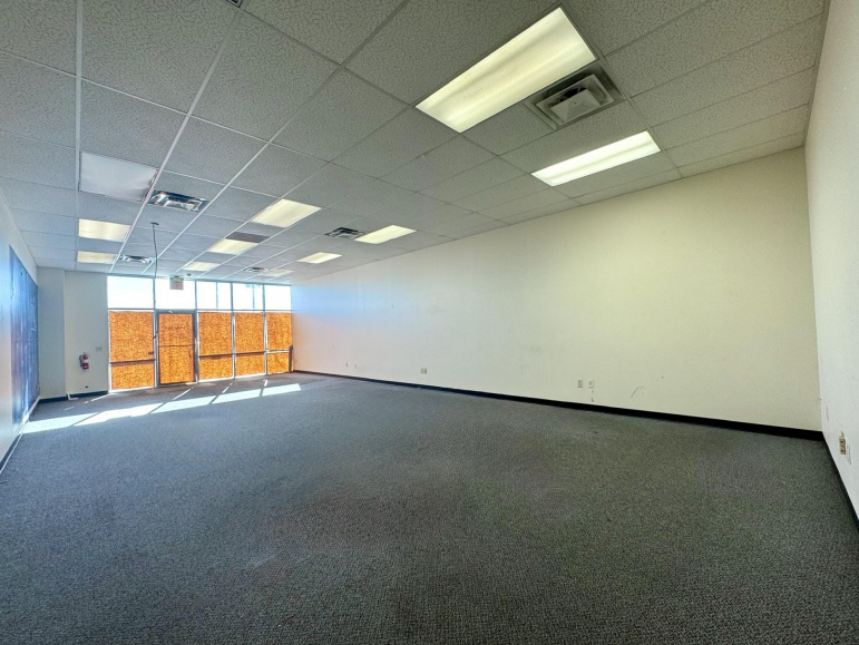210 Frontier Street Lexington, Nebraska 68850-5678, ,Commercial/industrial,For Rent,210 Frontier Street,20261349