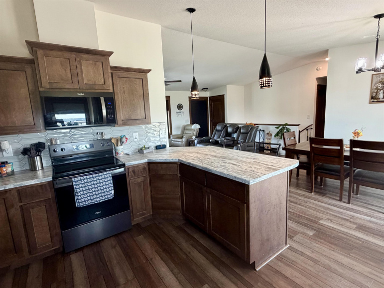 1263 E 8th Street Superior, Nebraska 68978, 3 Bedroom Bedrooms, ,2 BathroomBathrooms,Residential,For Sale,1263 E 8th Street,20261353