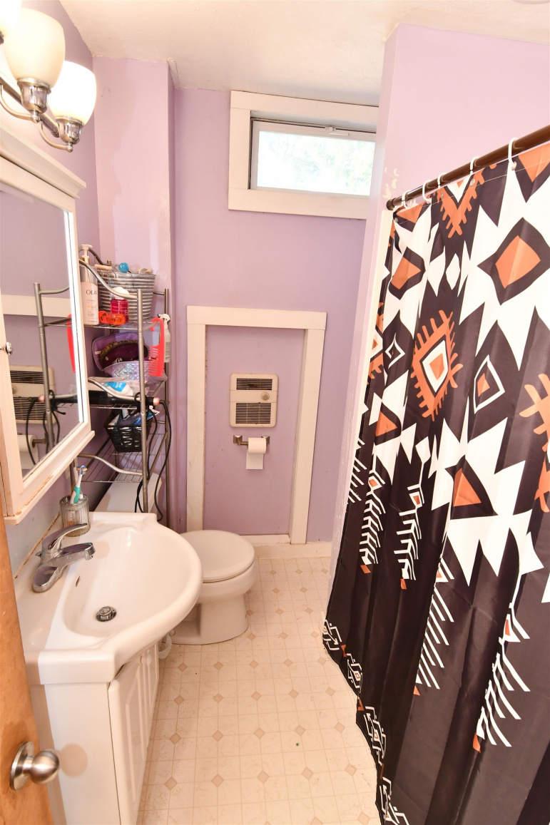 119 E 5th Street Hastings, Nebraska 68901, 3 Bedroom Bedrooms, ,2 BathroomBathrooms,Residential,For Sale,119 E 5th Street,20261356