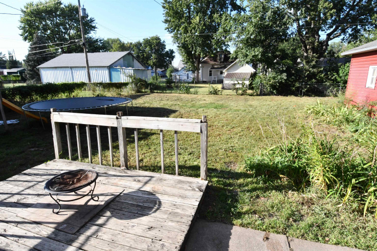 119 E 5th Street Hastings, Nebraska 68901, 3 Bedroom Bedrooms, ,2 BathroomBathrooms,Residential,For Sale,119 E 5th Street,20261356