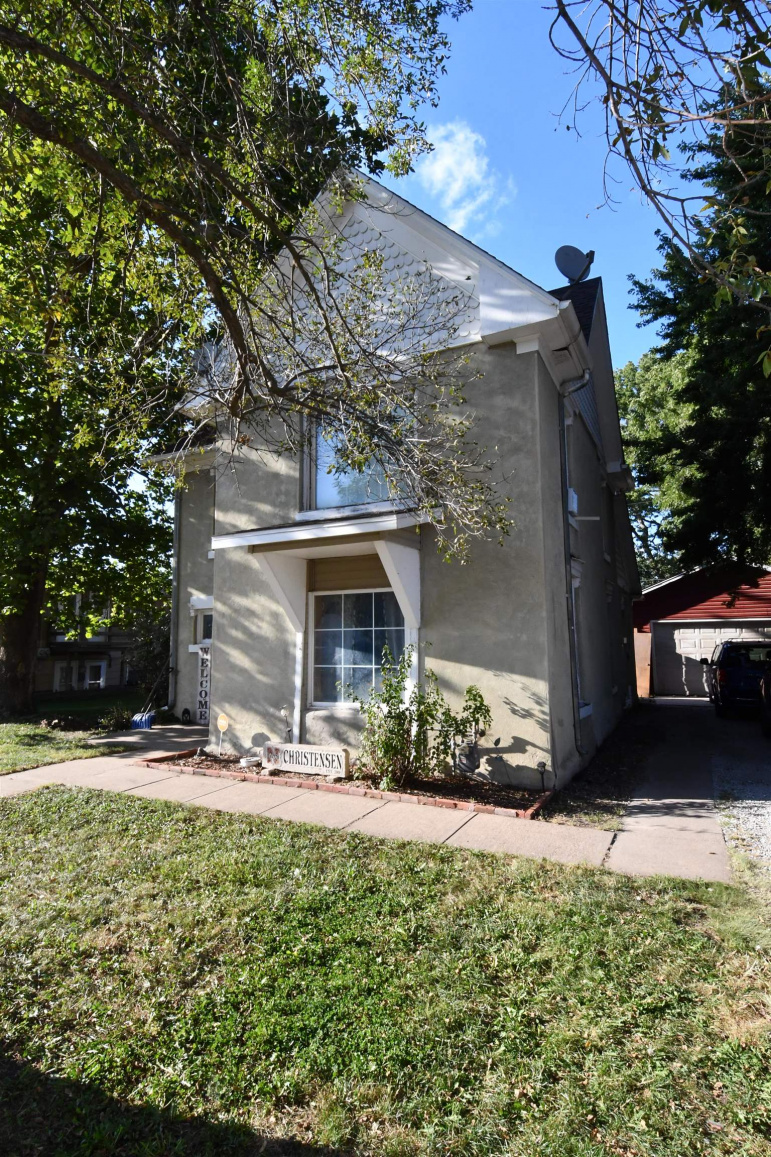 119 E 5th Street Hastings, Nebraska 68901, 3 Bedroom Bedrooms, ,2 BathroomBathrooms,Residential,For Sale,119 E 5th Street,20261356