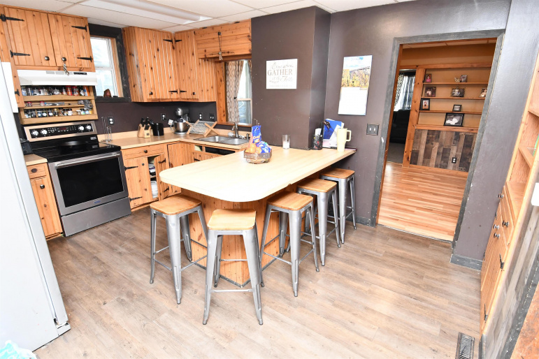 119 E 5th Street Hastings, Nebraska 68901, 3 Bedroom Bedrooms, ,2 BathroomBathrooms,Residential,For Sale,119 E 5th Street,20261356