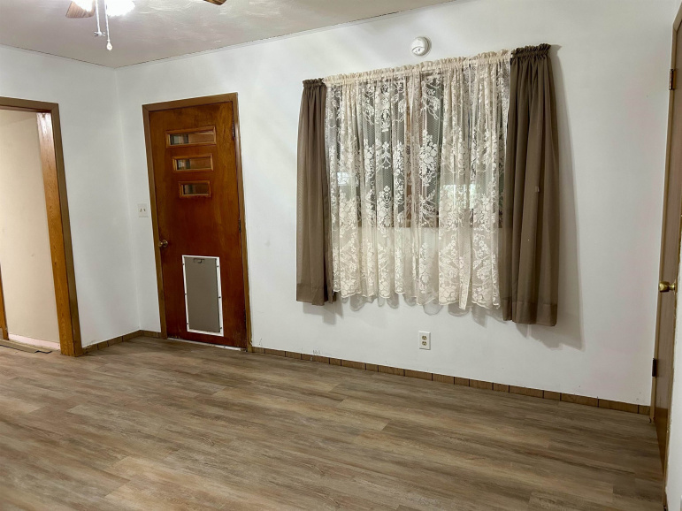 545 4th Avenue Fairmont, Nebraska 68354, 2 Bedroom Bedrooms, ,2 BathroomBathrooms,Residential,For Sale,545 4th Avenue,20261363