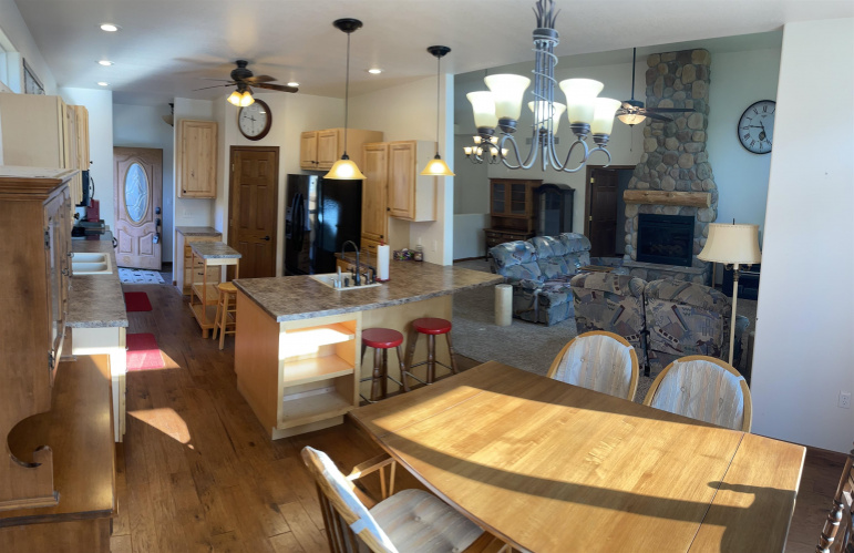 85 Lakeview Acres Johnson Lake, Nebraska 68937-0000, 2 Bedrooms Bedrooms, ,3 BathroomsBathrooms,Residential,For Sale,85 Lakeview Acres,20251197