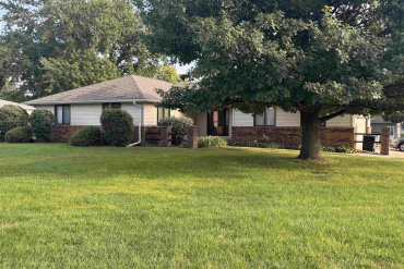 1138 Crane Avenue Hastings, Nebraska 68901, 4 Bedrooms Bedrooms, ,3 BathroomsBathrooms,Residential,For Sale,1138 Crane Avenue,20261364