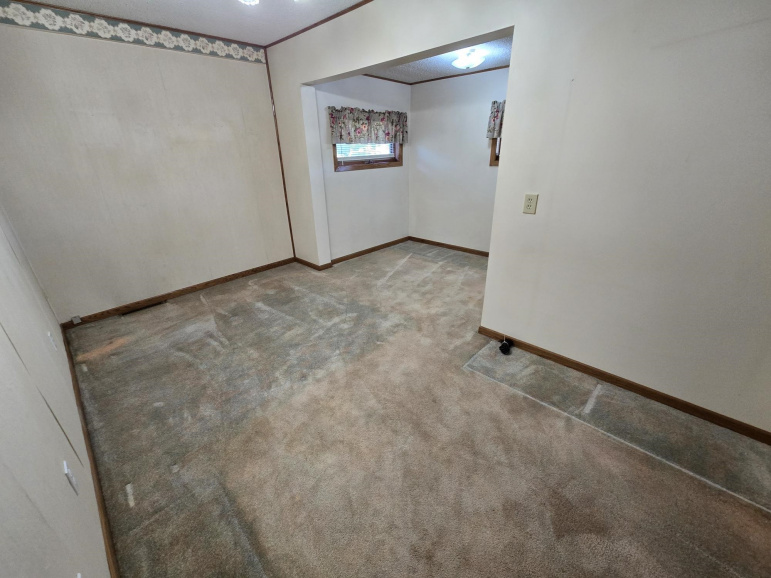 208 Lincoln Avenue Shelton, Nebraska 68876, 3 Bedroom Bedrooms, ,2 BathroomBathrooms,Residential,For Sale,208 Lincoln Avenue,20261223