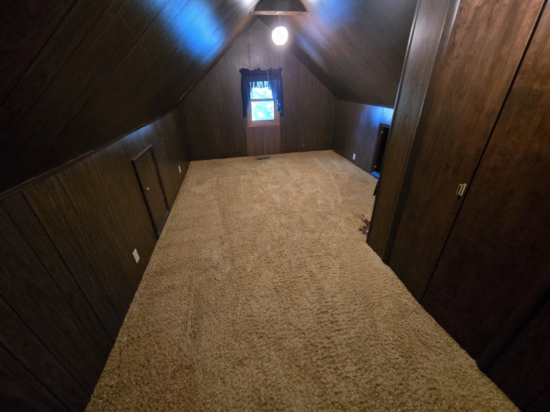 208 Lincoln Avenue Shelton, Nebraska 68876, 3 Bedroom Bedrooms, ,2 BathroomBathrooms,Residential,For Sale,208 Lincoln Avenue,20261223